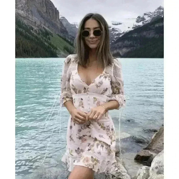 FOR LOVE & LEMONS Isadora Mini Dress Silk Lace Ruffle XS $334 - Picture 2 of 9